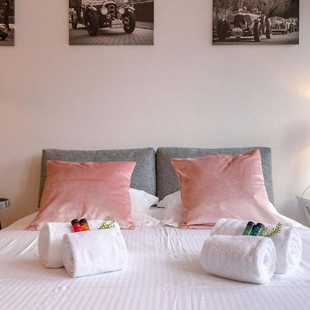 Huswell - Beautiful And Spacious Studio With Side Seaview Knokke-Heist Buitenkant foto