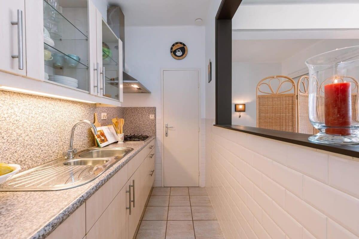 Huswell - Beautiful And Spacious Studio With Side Seaview Knokke-Heist Buitenkant foto