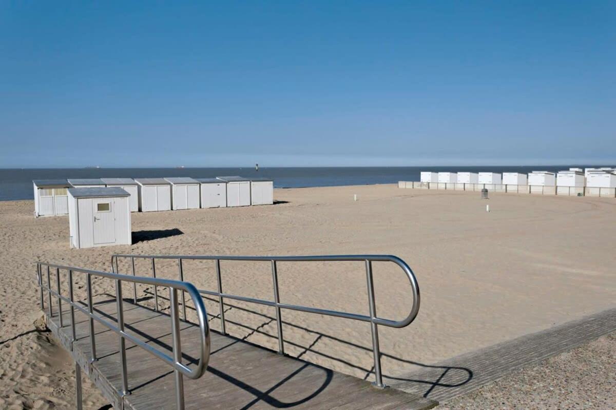 Huswell - Beautiful And Spacious Studio With Side Seaview Knokke-Heist Buitenkant foto